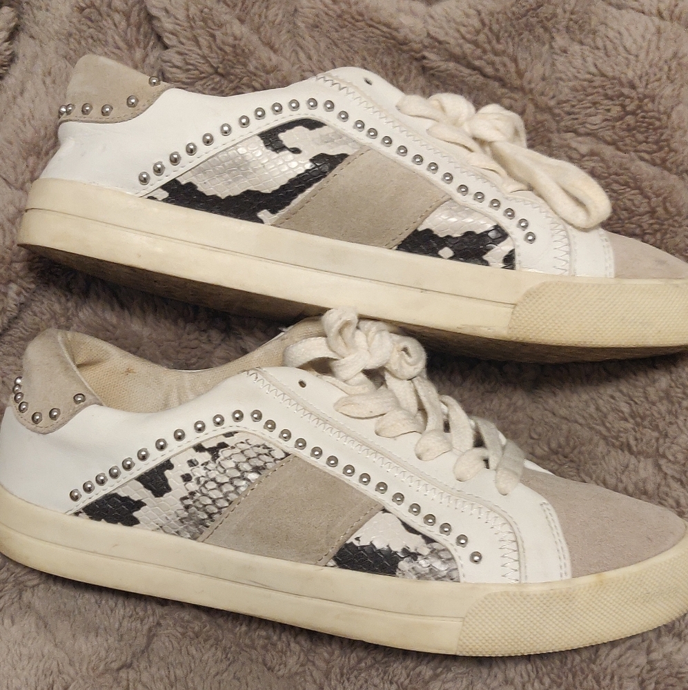 Stylish White and Gray Sneakers with Snake Print